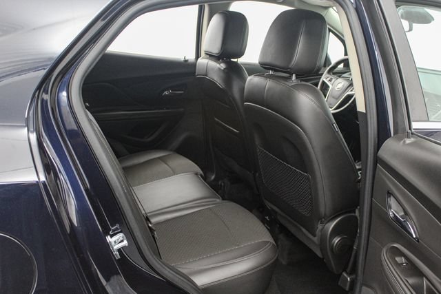 Used 2021 Buick Encore Preferred w/ Safety Package AWD/4WD image 18
