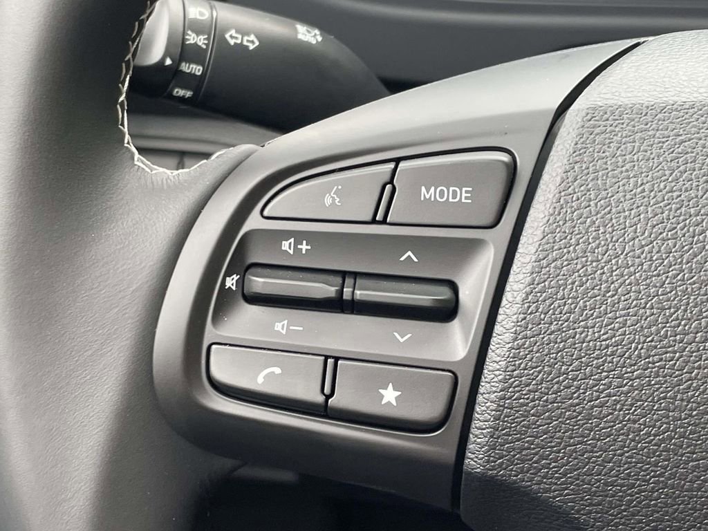 New 2026 Hyundai Venue SEL image 19