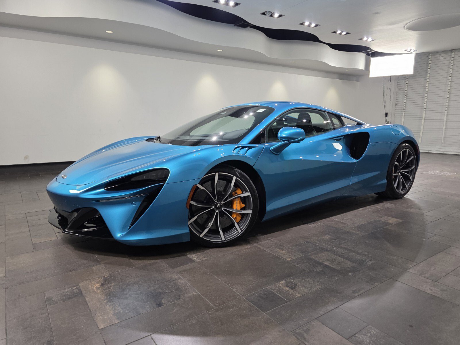 Used 2023 McLaren Artura