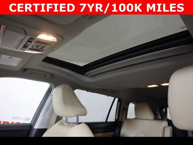 Used 2023 Toyota Highlander XLE FWD image 28