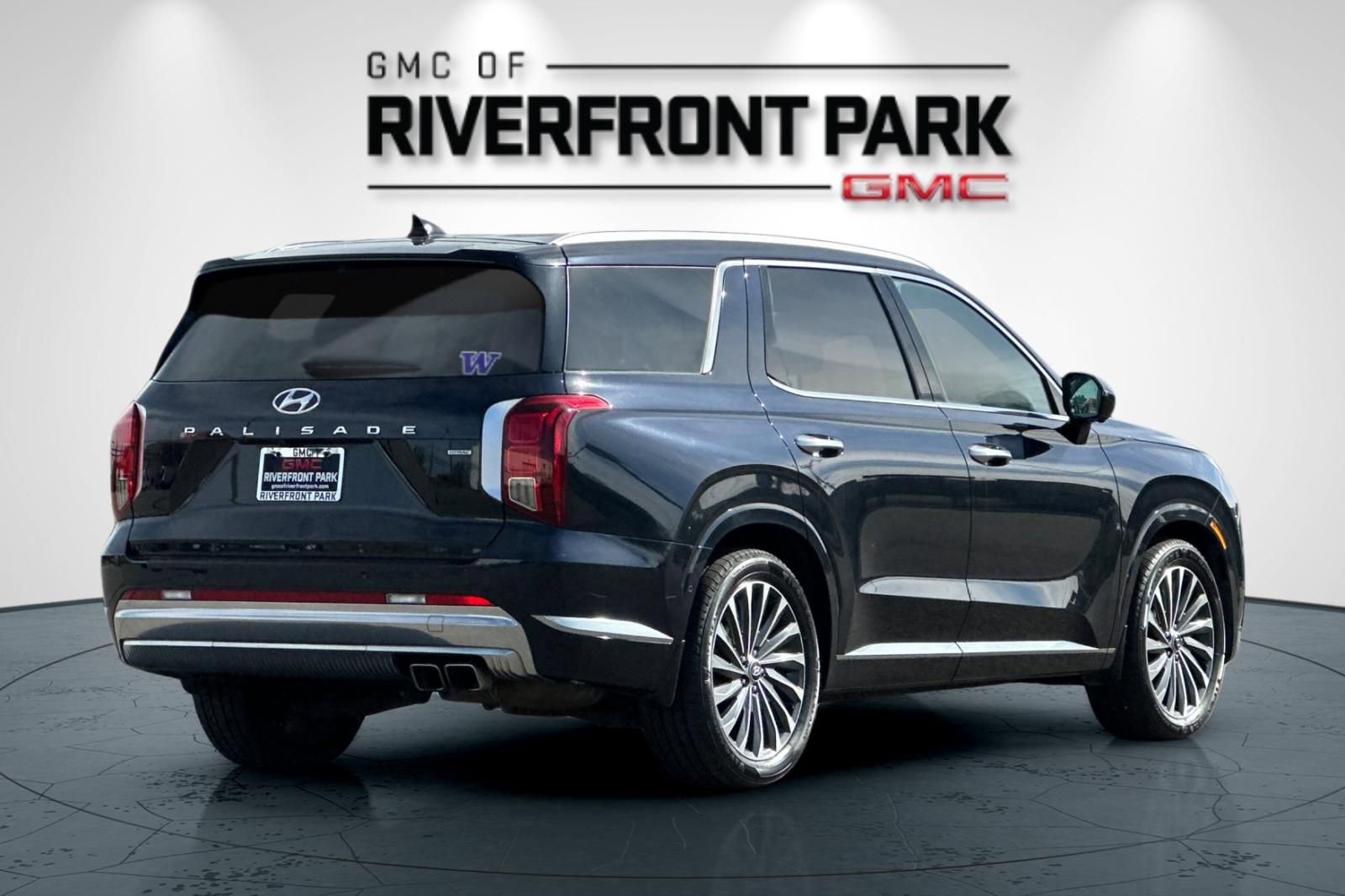 Used 2023 Hyundai Palisade Calligraphy AWD/4WD image 3