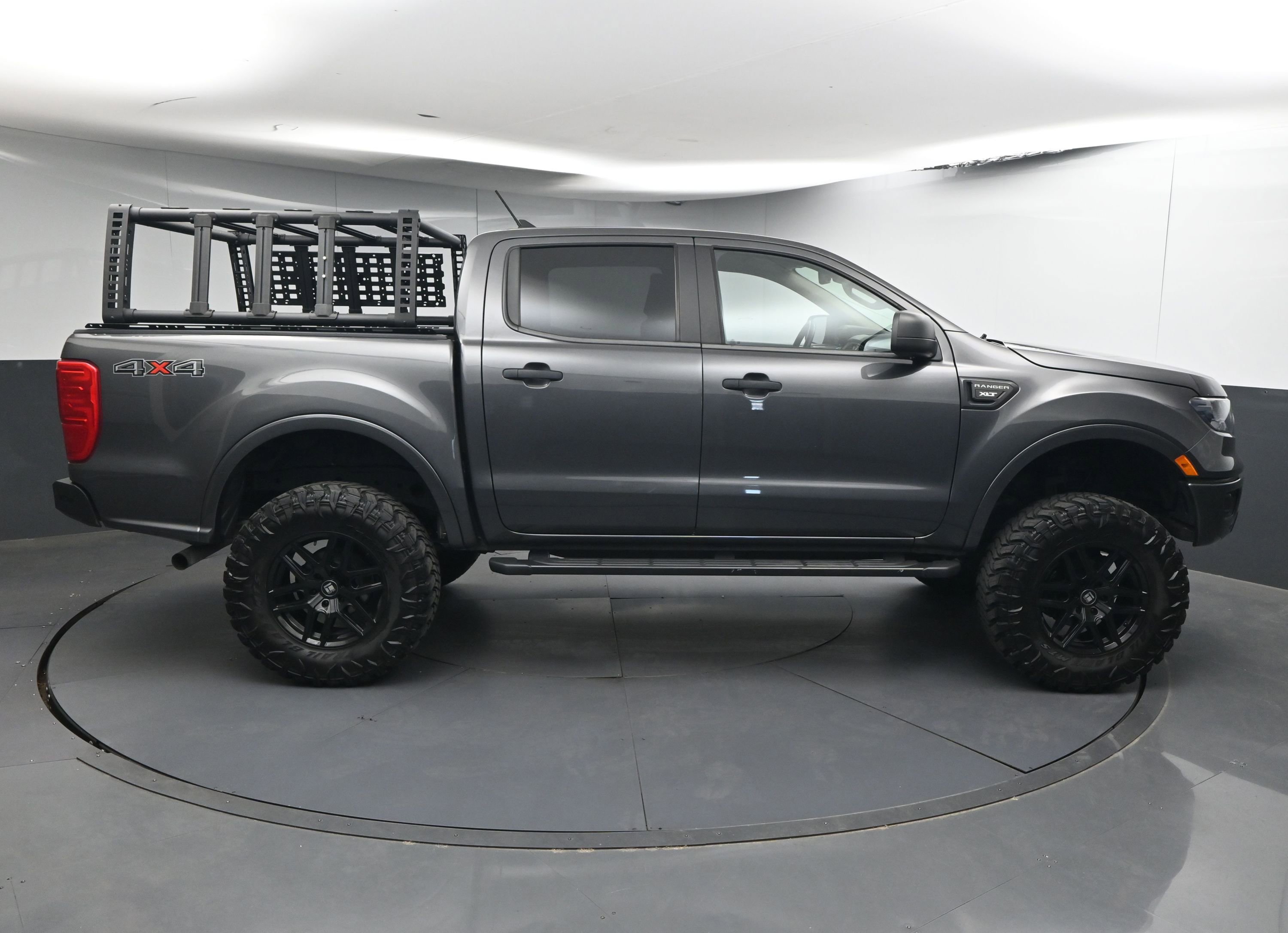 Used 2019 Ford Ranger XLT w/ Equipment Group 301A Mid AWD/4WD image 9