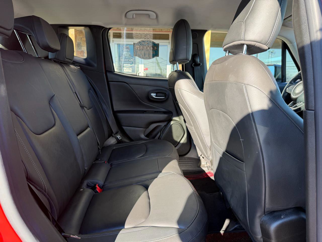 Used 2021 Jeep Renegade Limited image 19