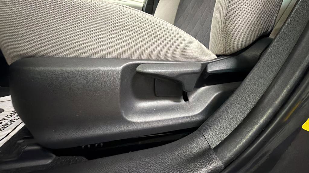 Used 2025 Toyota Corolla LE w/ LE Premium Package image 15