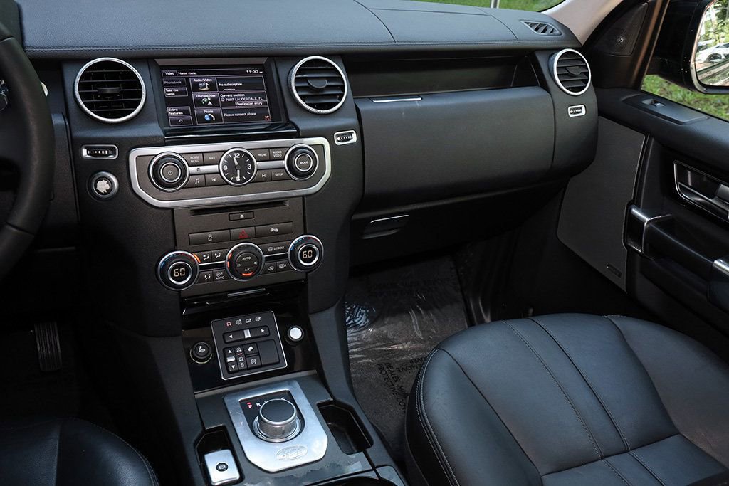 Used 2015 Land Rover LR4 HSE image 10