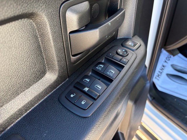 Used 2024 RAM 3500 Tradesman w/ Chrome Appearance Group AWD/4WD image 8