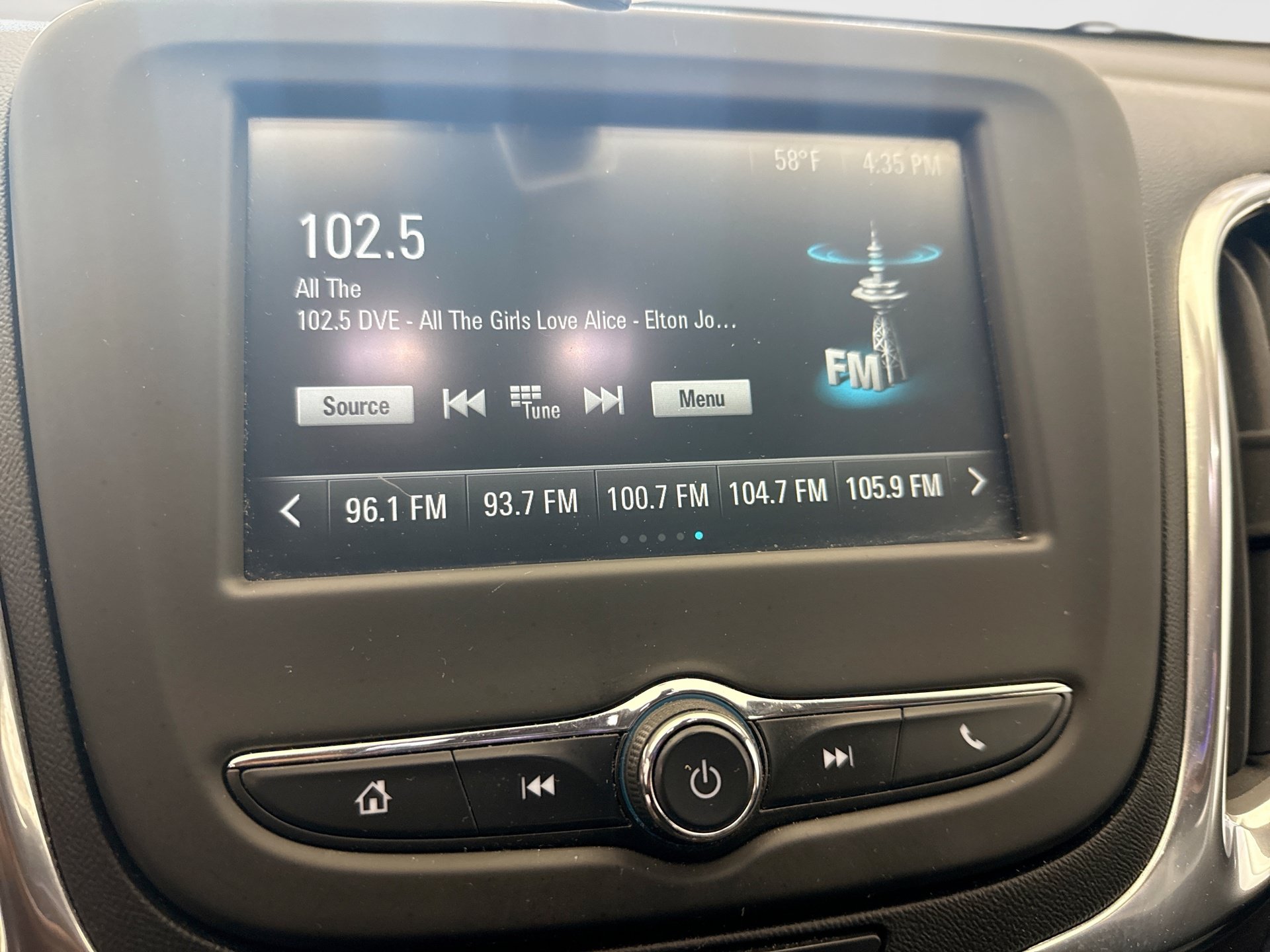 Used 2018 Chevrolet Equinox LT AWD/4WD image 14