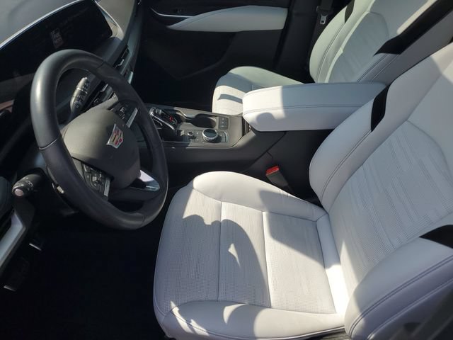Certified 2024 Cadillac XT4 Sport FWD image 12
