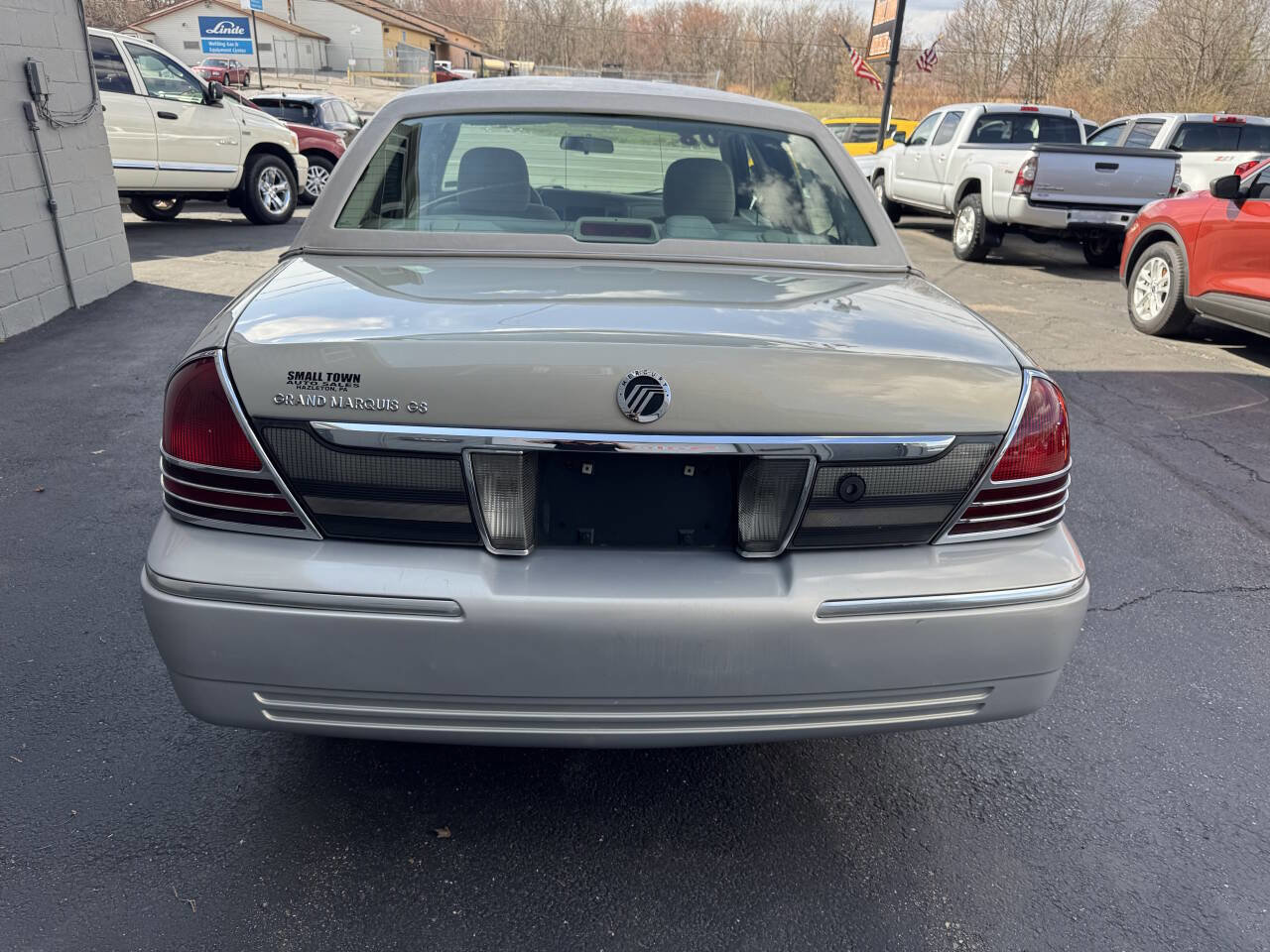 Used 2008 Mercury Grand Marquis GS image 7