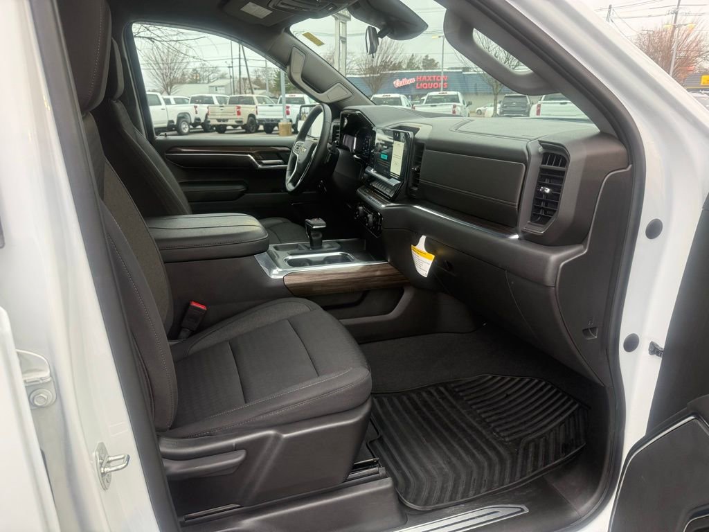 Used 2023 Chevrolet Silverado 1500 LT w/ Z71 Off-Road Package image 14