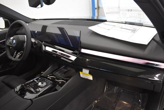 New 2027 BMW i5 xDrive40 w/ M Sport Package AWD/4WD image 18