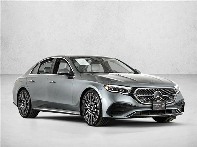 Used 2024 Mercedes-Benz E 350 4MATIC Sedan video 3