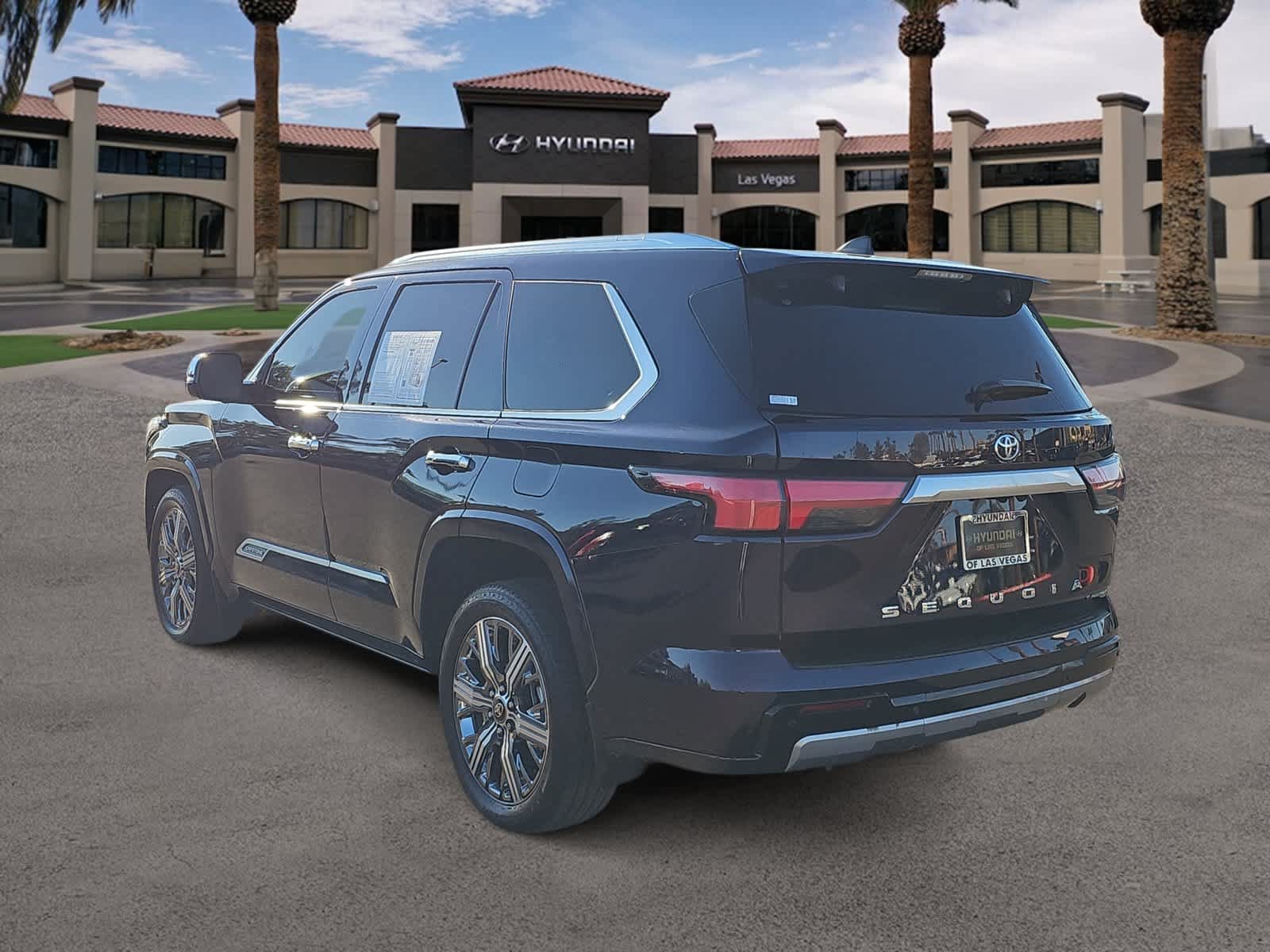 Used 2025 Toyota Sequoia Capstone AWD/4WD image 6