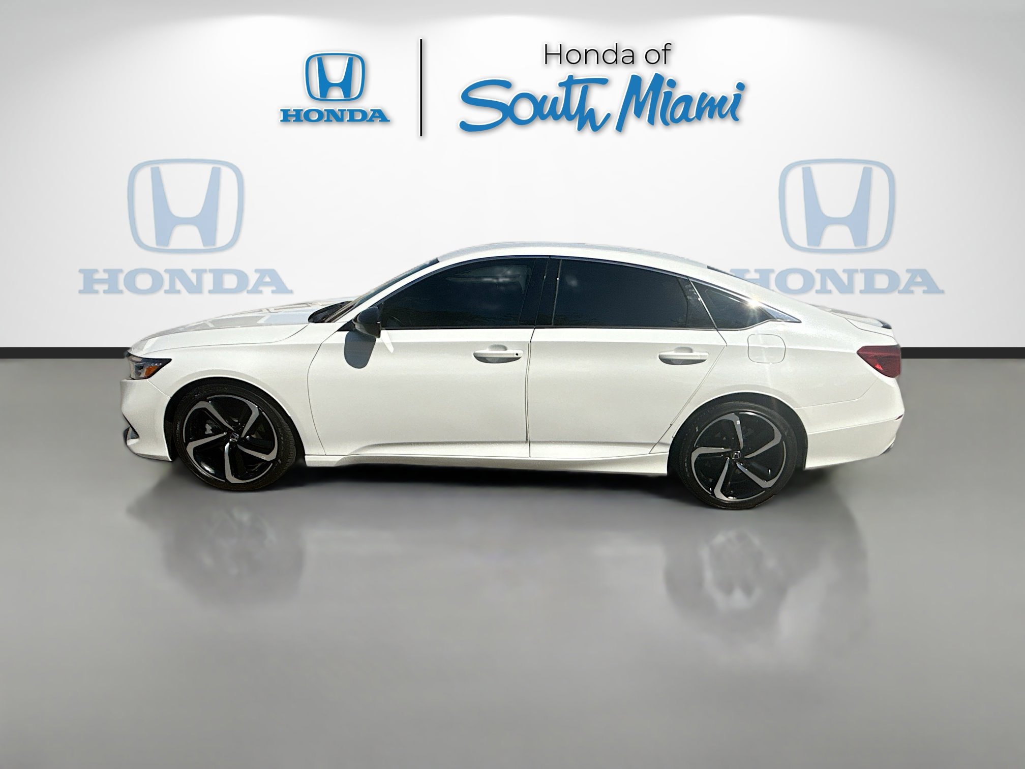 Certified 2022 Honda Accord Sport image 4