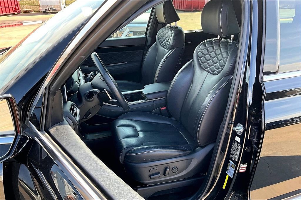 Used 2022 Hyundai Palisade Calligraphy w/ Cargo Package image 33