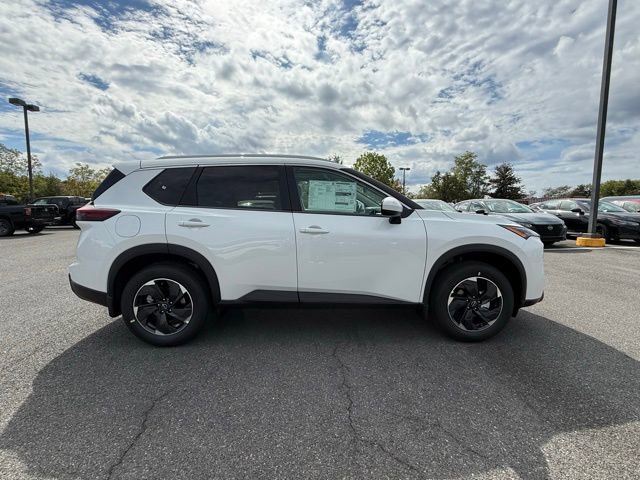 New 2026 Nissan Rogue SV w/ SV Premium Package image 4