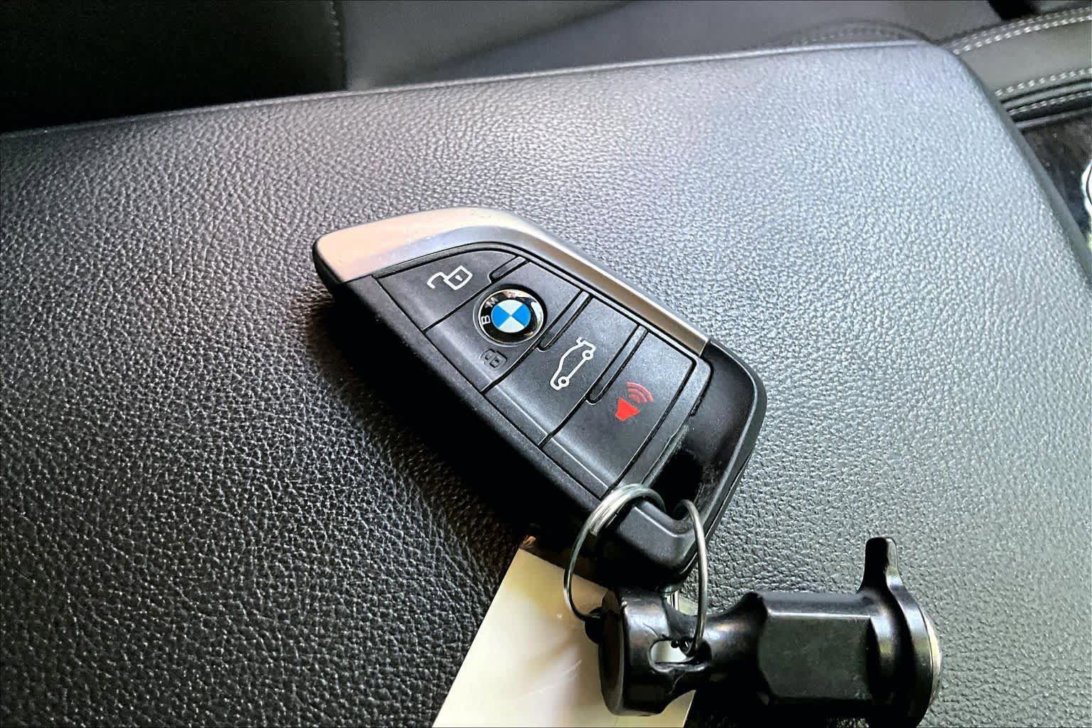 Used 2023 BMW i4 eDrive40 RWD image 5