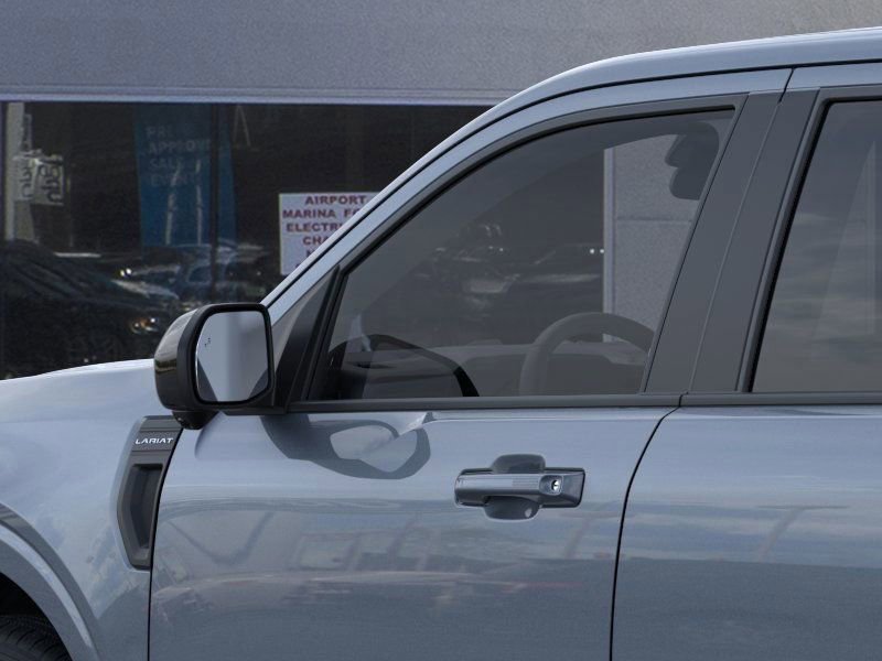 New 2025 Ford Maverick Lariat w/ Black Appearance Package image 22