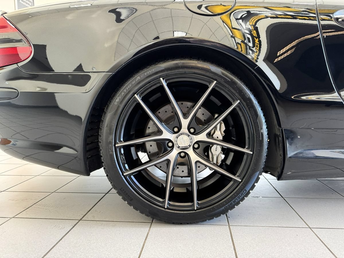Used 2005 Mercedes-Benz SL 55 AMG image 59
