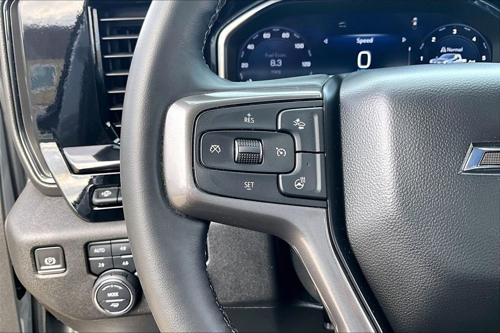 Used 2024 Chevrolet Silverado 2500 ZR2 w/ Technology Package image 19