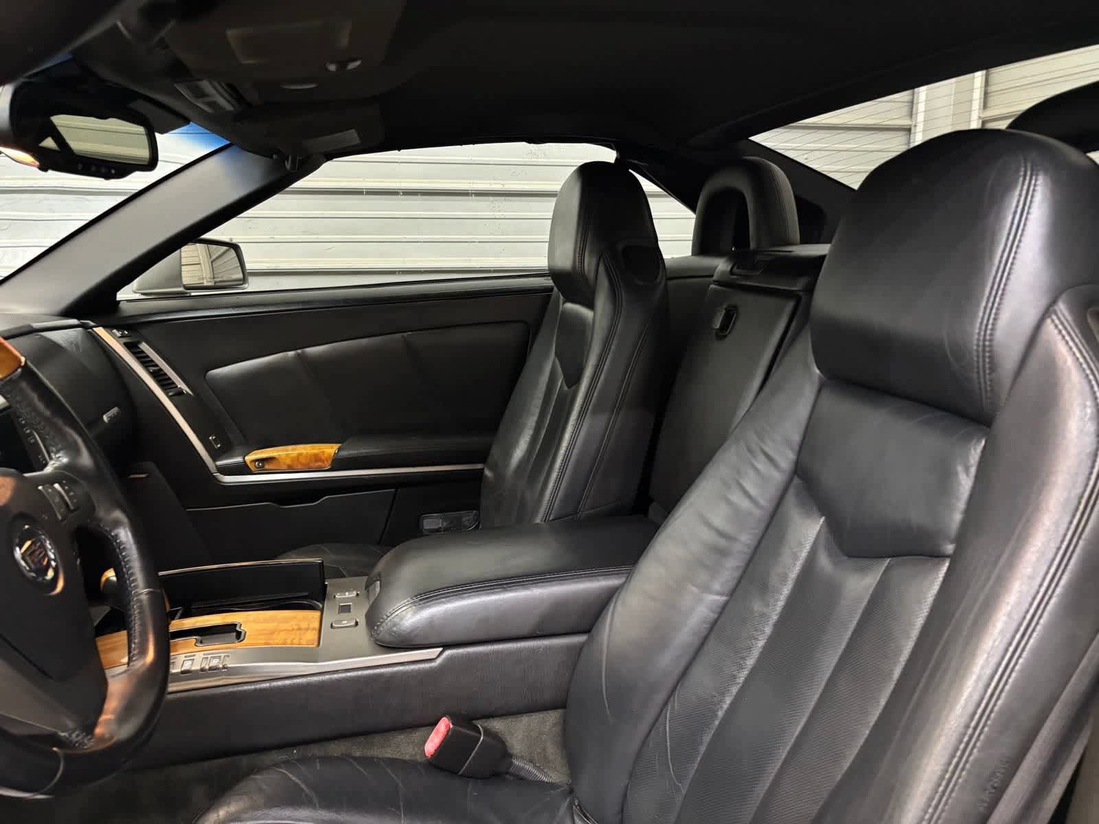 Used 2005 Cadillac XLR RWD image 11