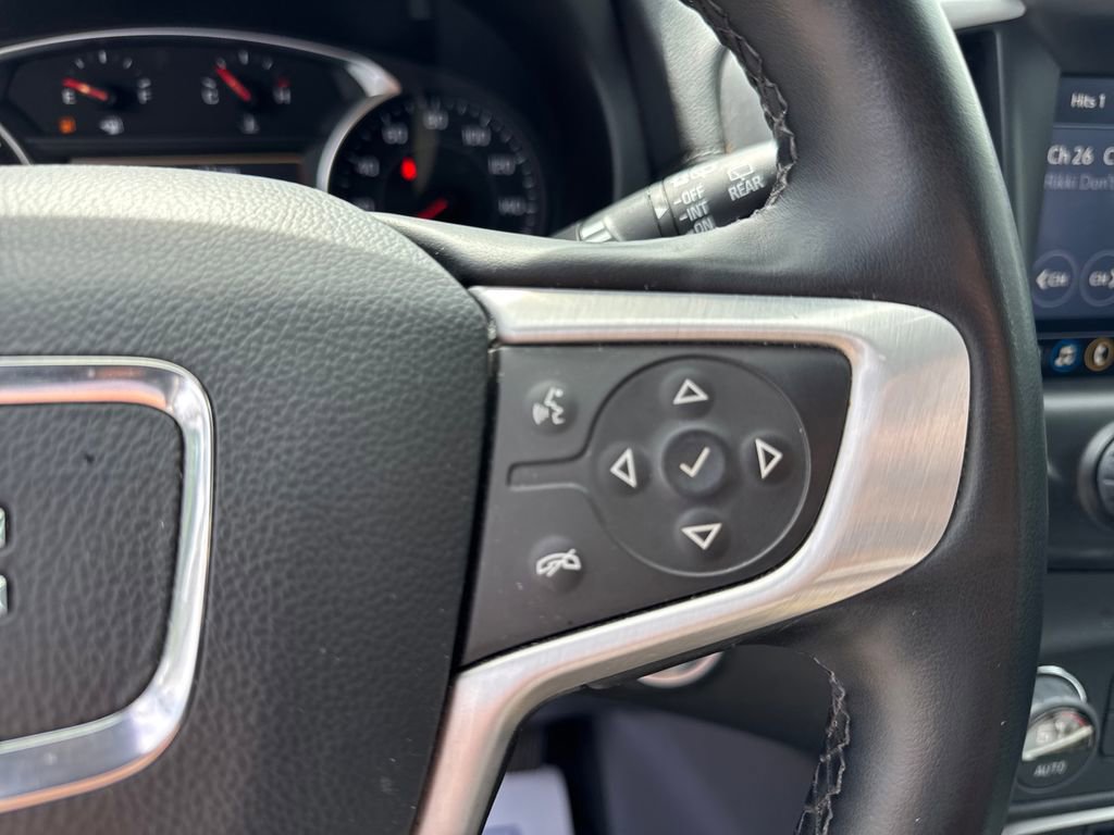 Used 2024 GMC Terrain SLT AWD/4WD image 24