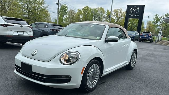 Used 2015 Volkswagen Beetle 1.8T FWD image 2