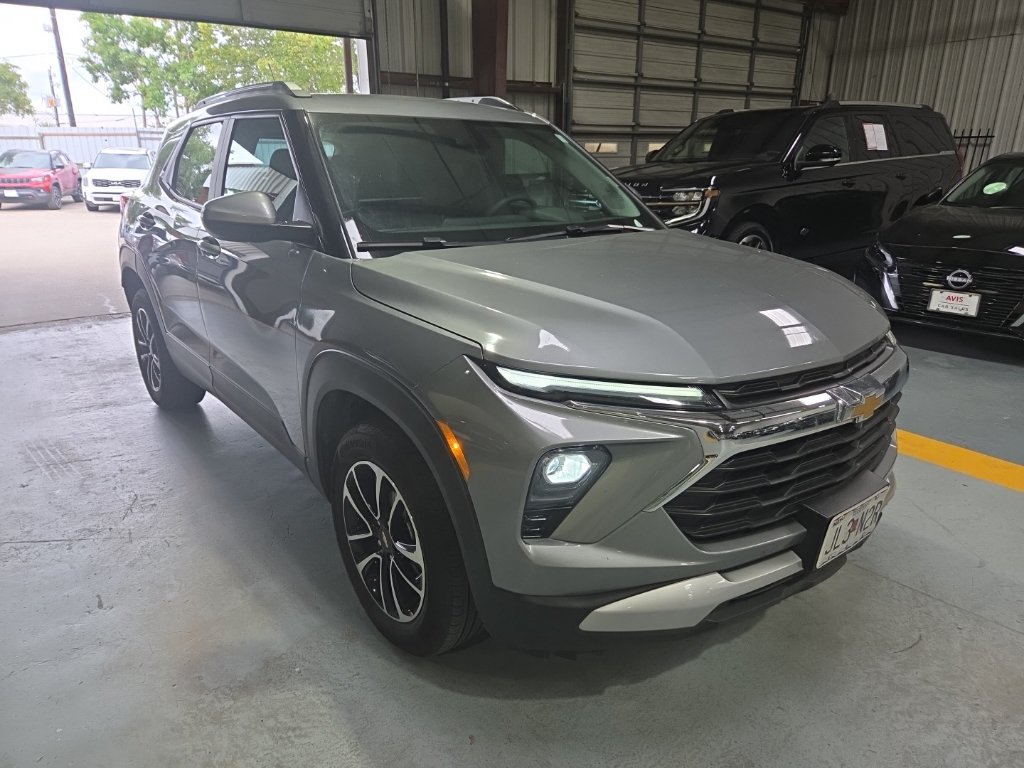 Used 2025 Chevrolet TrailBlazer LT AWD/4WD image 6