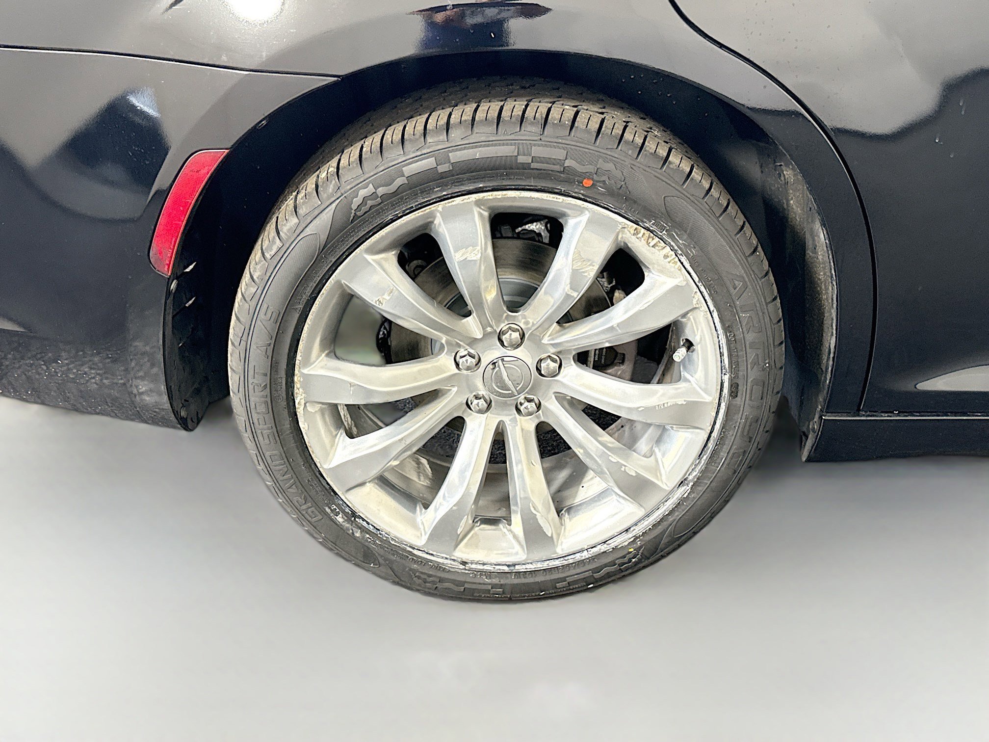 Used 2019 Chrysler 300 Limited image 33