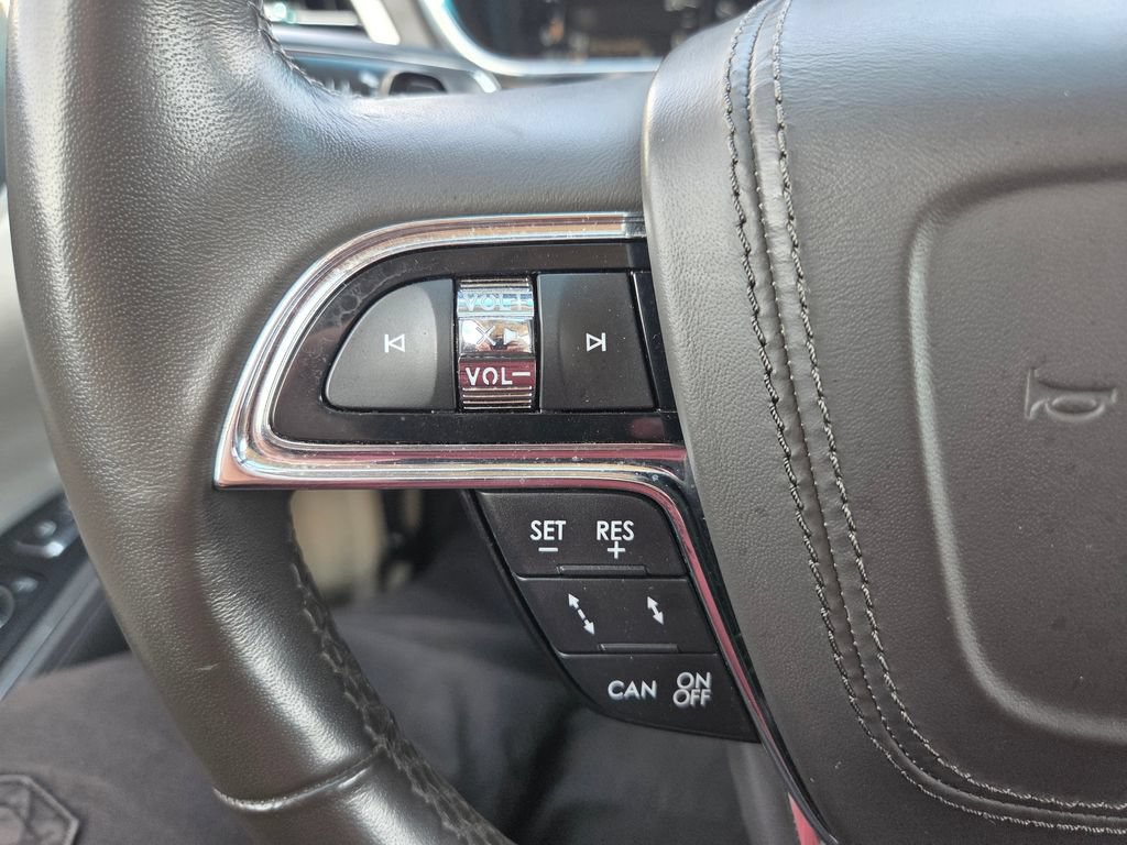 Used 2019 Lincoln Continental Select w/ Continental Climate Package AWD/4WD image 19