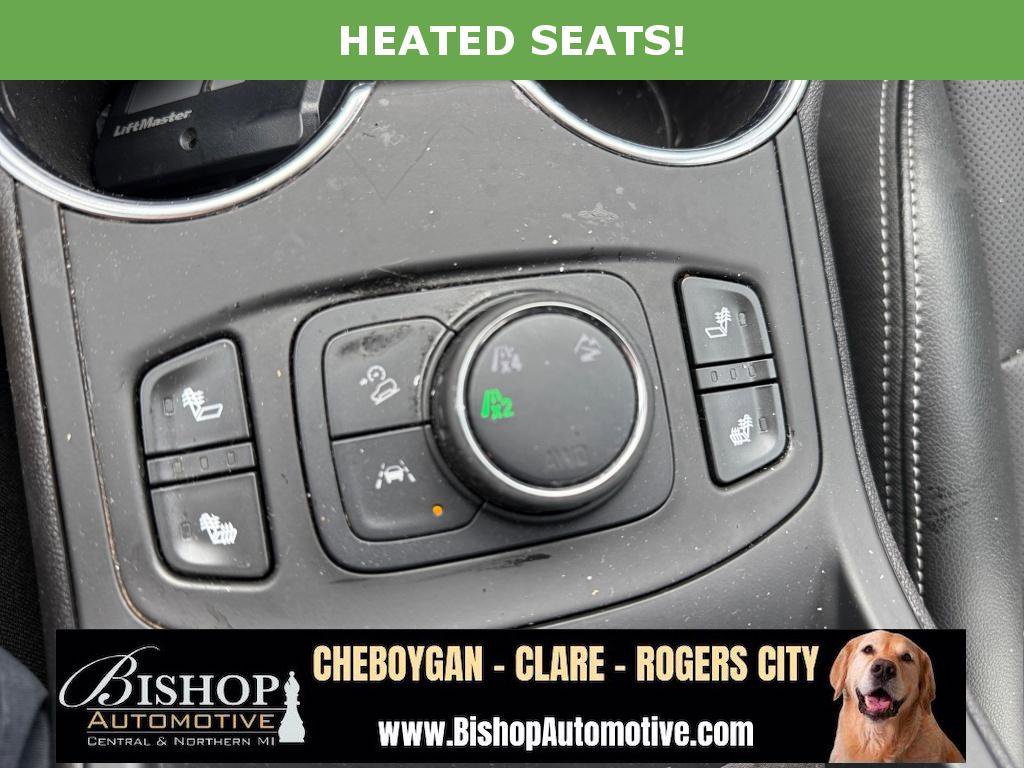 Used 2024 GMC Terrain SLT image 13