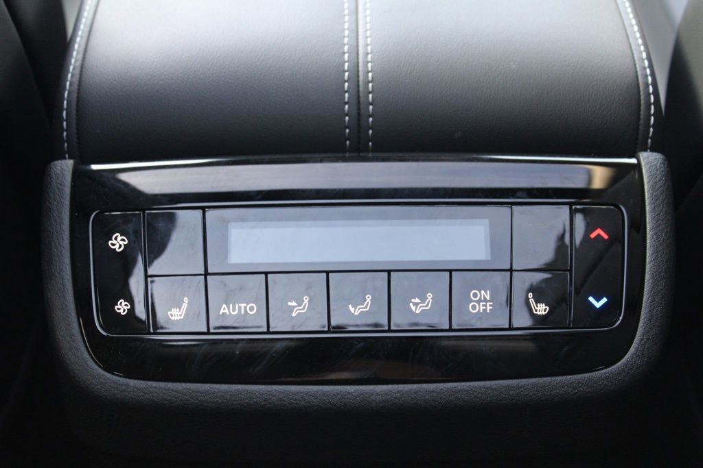 Certified 2025 INFINITI QX60 Luxe image 29