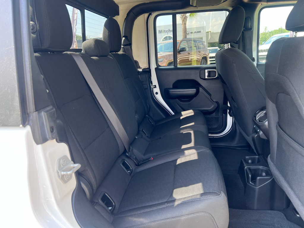 Used 2020 Jeep Gladiator Sport w/ Quick Order Package 24S AWD/4WD image 12