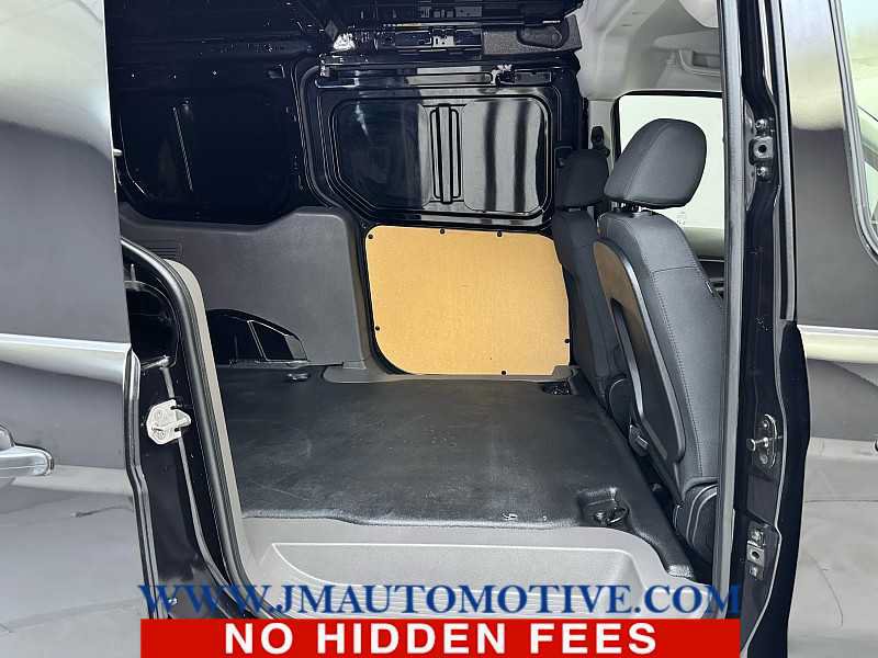 Used 2022 Ford Transit Connect XL FWD image 18