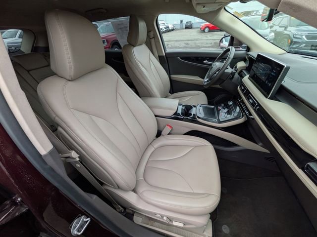 Used 2023 Lincoln Nautilus AWD w/ Premium Package image 20