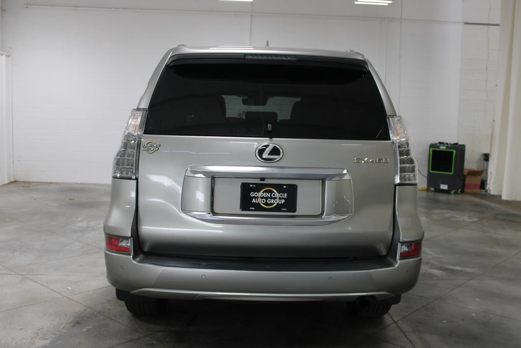 Used 2022 Lexus GX 460 Premium w/ Premium Package AWD/4WD image 8