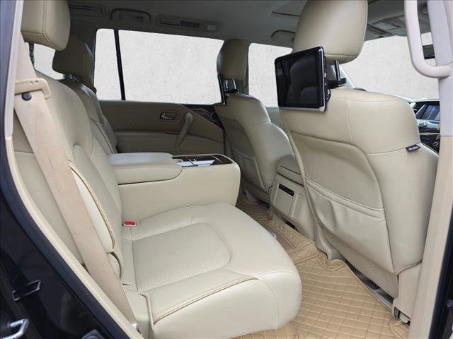 Used 2016 INFINITI QX80 Luxe w/ 22" Wheel Package image 11