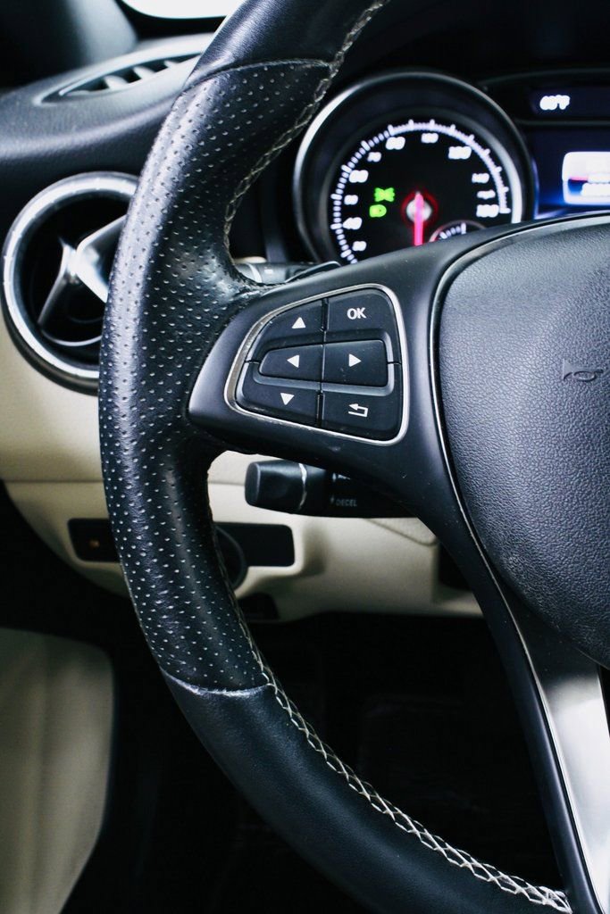 Used 2019 Mercedes-Benz CLA 250 image 19