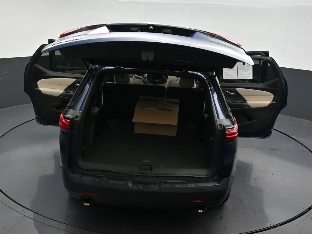 Used 2022 Chevrolet Traverse LS FWD image 35