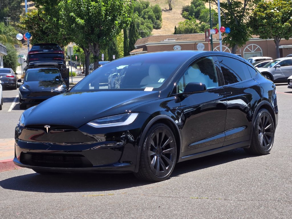 Used 2023 Tesla Model X AWD/4WD image 10