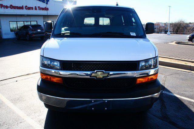 Used 2024 Chevrolet Express 3500 LT w/ LT Preferred Equipment Group image 4