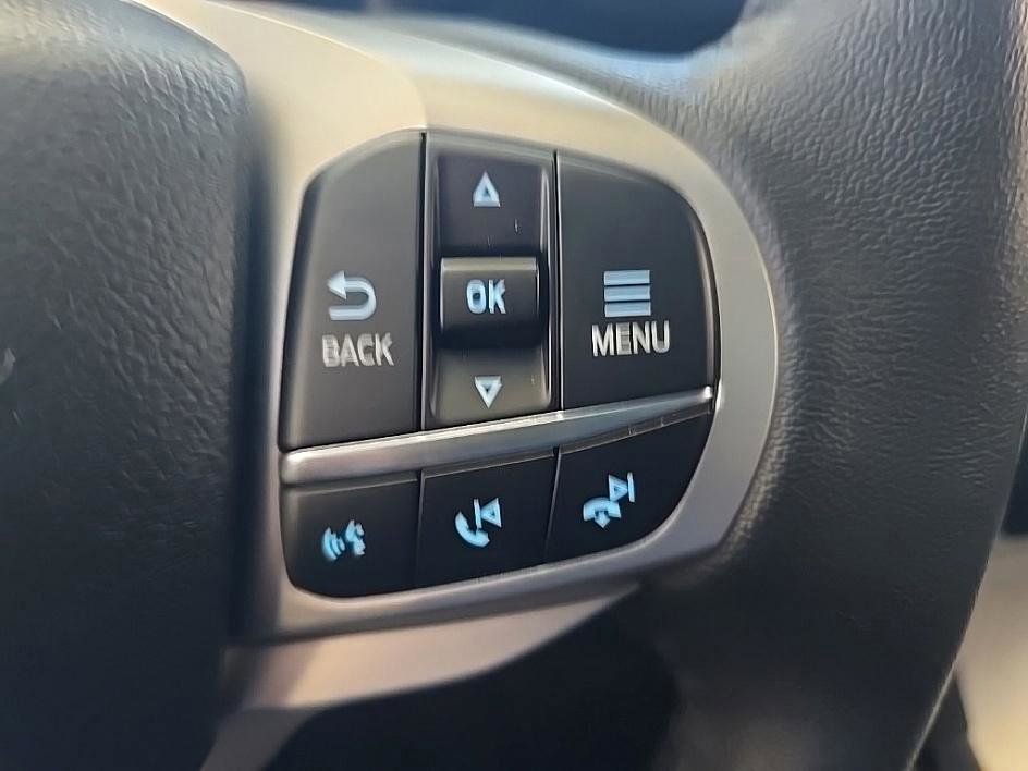 Used 2024 Ford Explorer XLT w/ Class IV Trailer Tow Package image 15