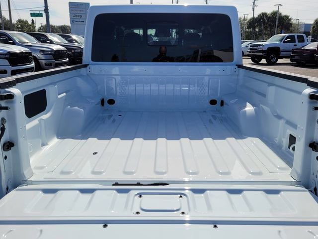 Used 2026 Jeep Gladiator Sport AWD/4WD image 7