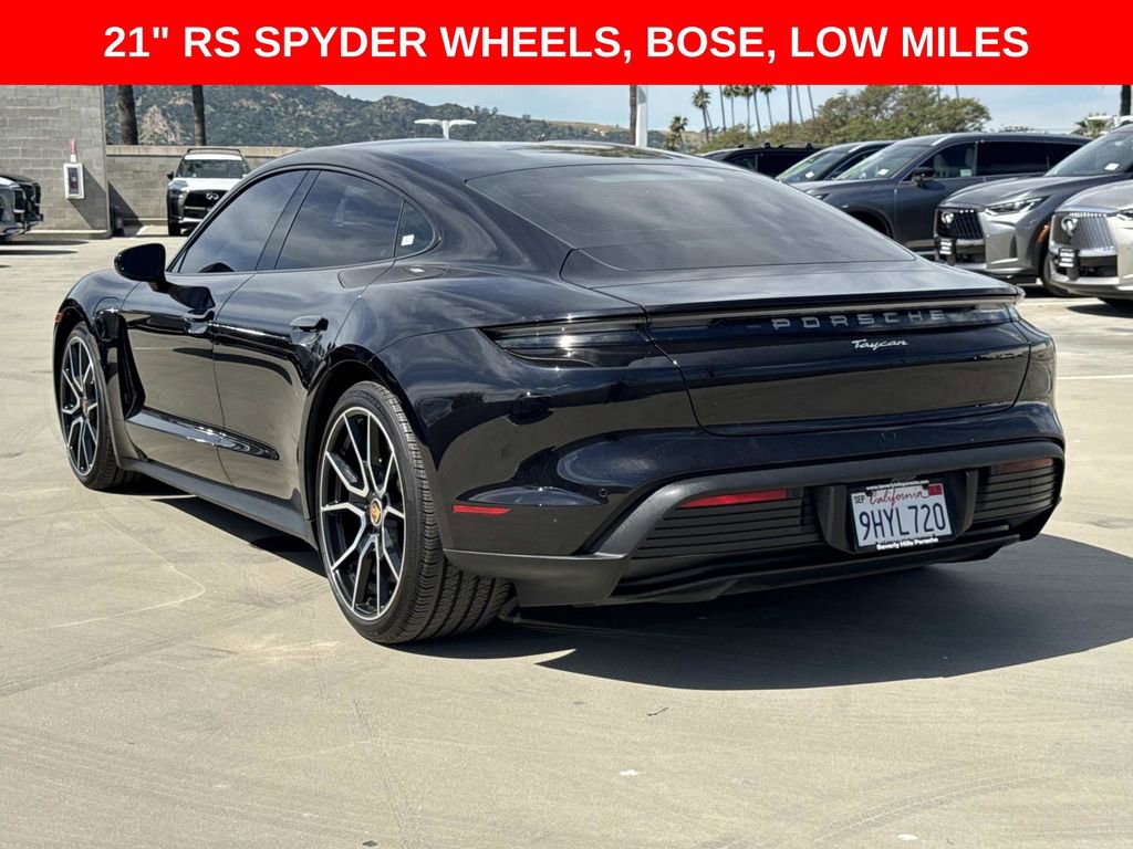 Used 2023 Porsche Taycan image 4