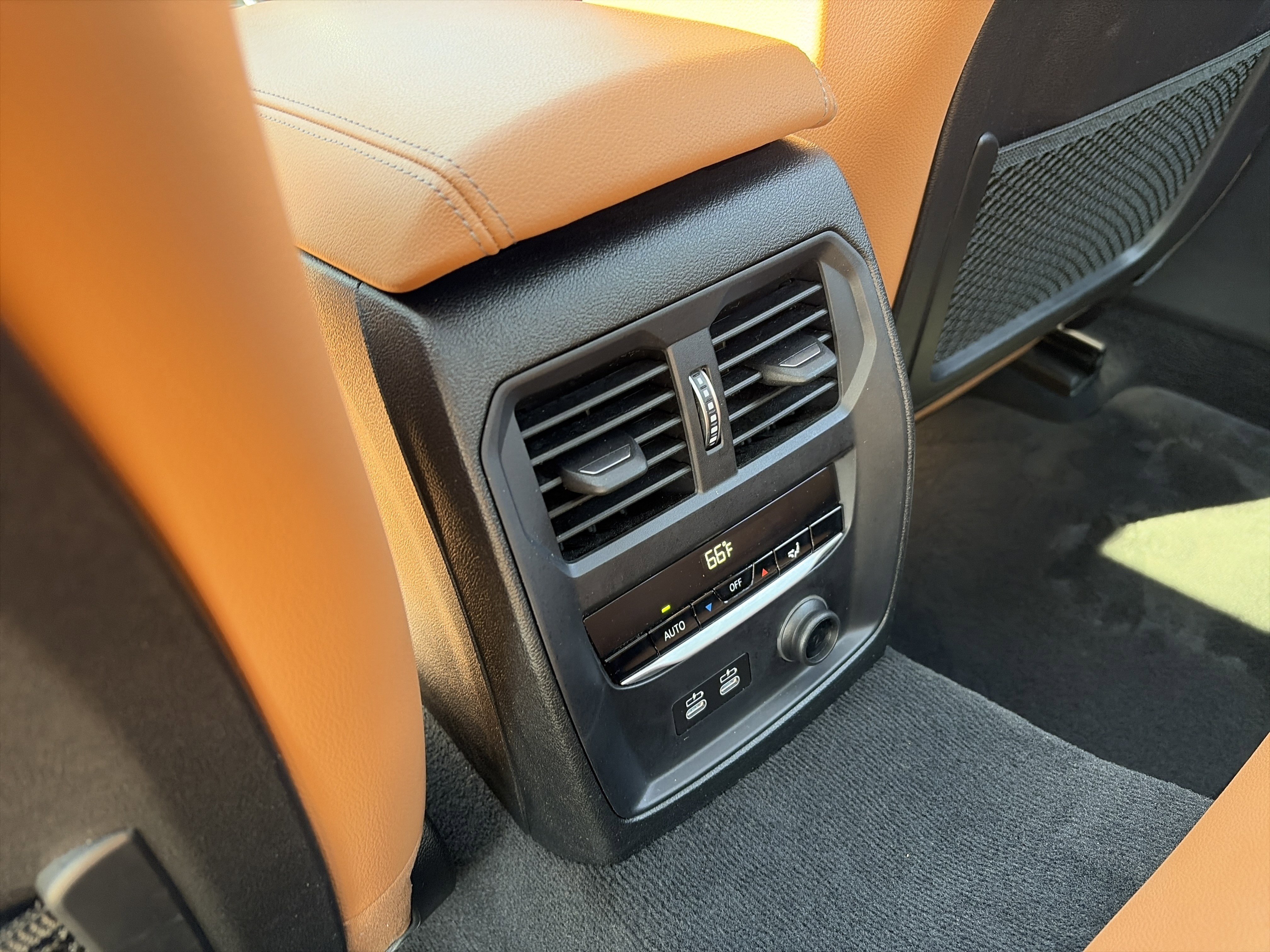 Used 2020 BMW 330i xDrive Sedan w/ Convenience Package image 25