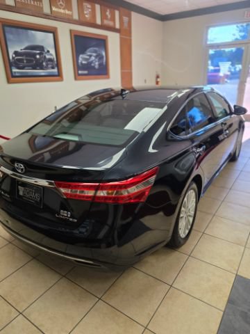 Used 2015 Toyota Avalon Limited w/ Technology Package FWD image 7
