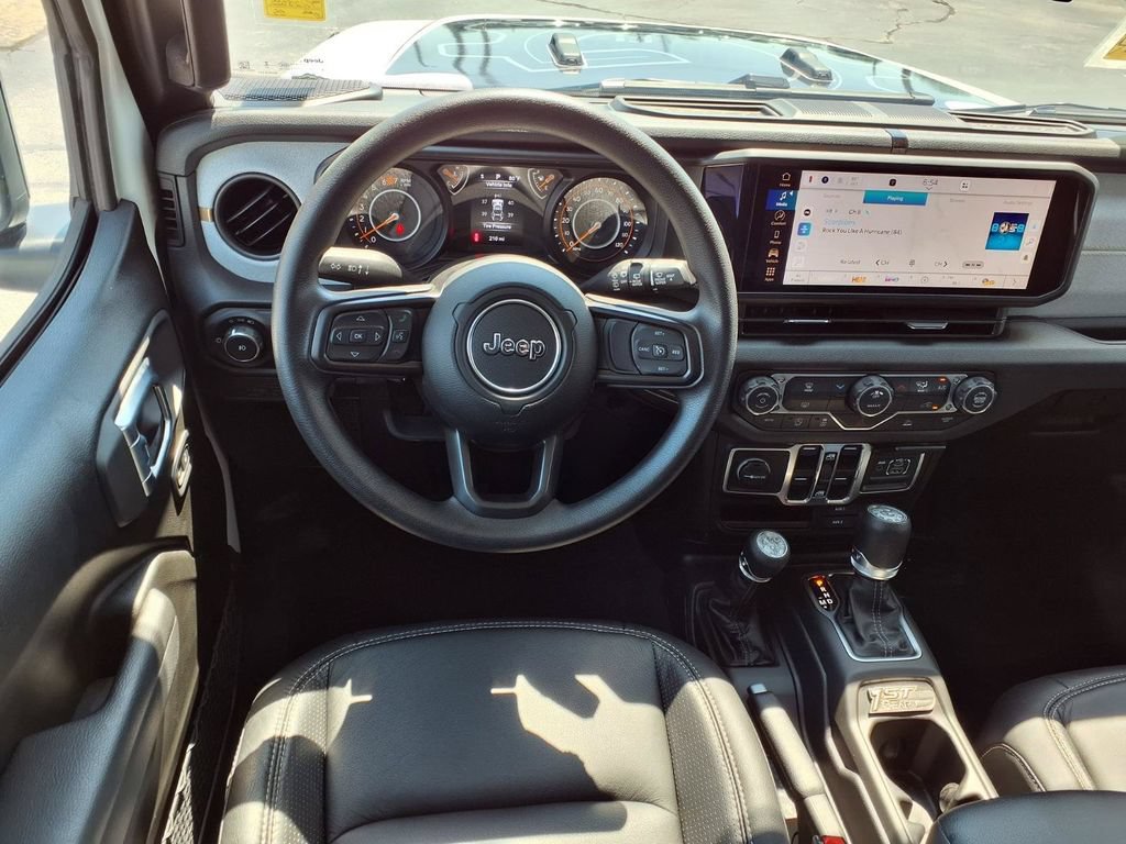 Used 2026 Jeep Wrangler Unlimited Sport AWD/4WD image 7