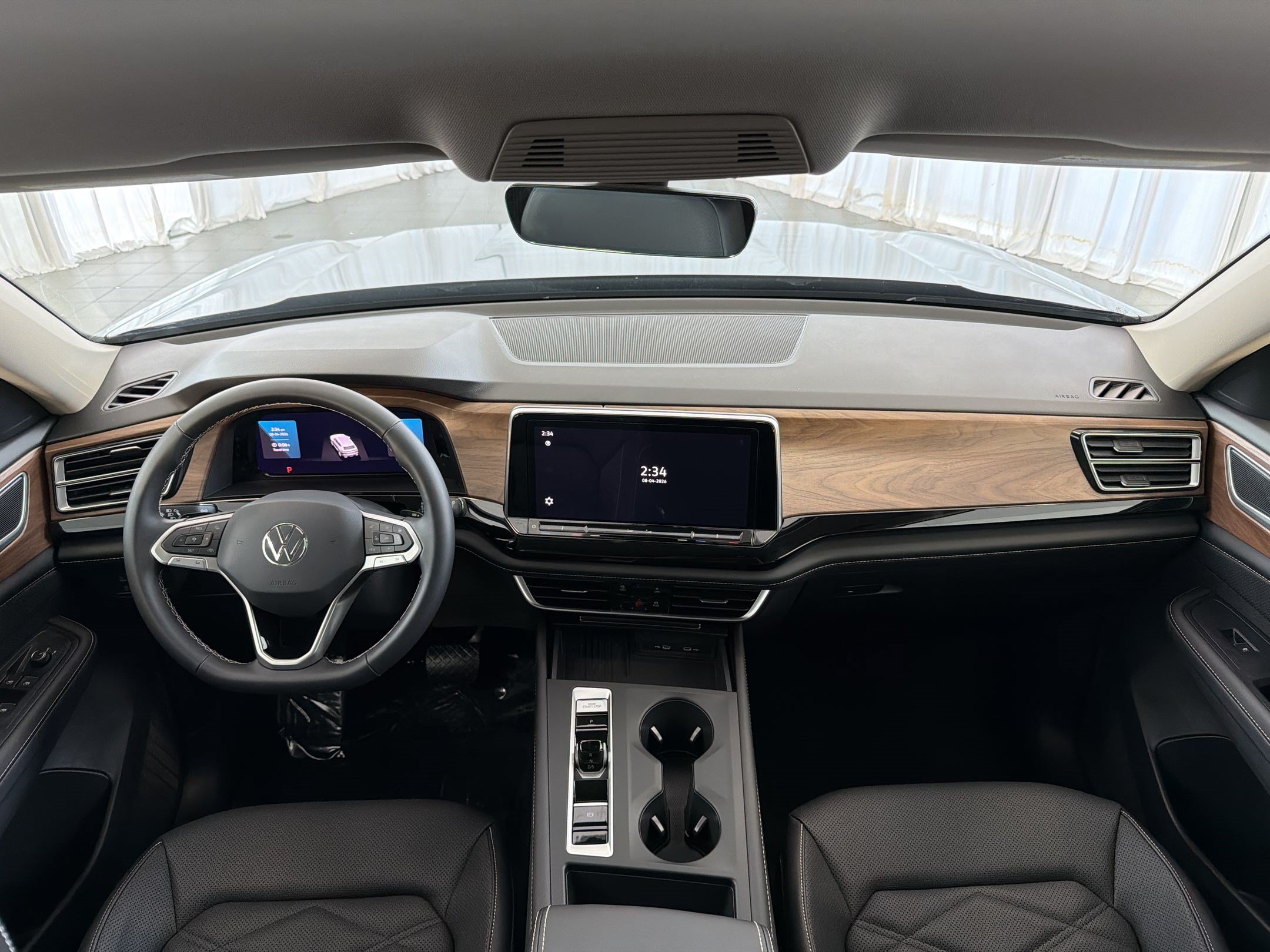 New 2026 Volkswagen Atlas SE FWD image 16