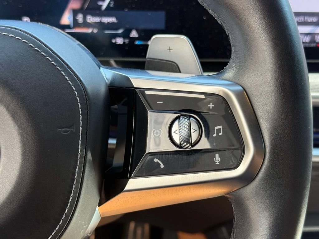 Used 2023 BMW 740i RWD image 31