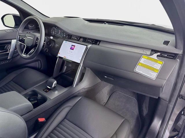 New 2026 Land Rover Discovery Sport Landmark image 31
